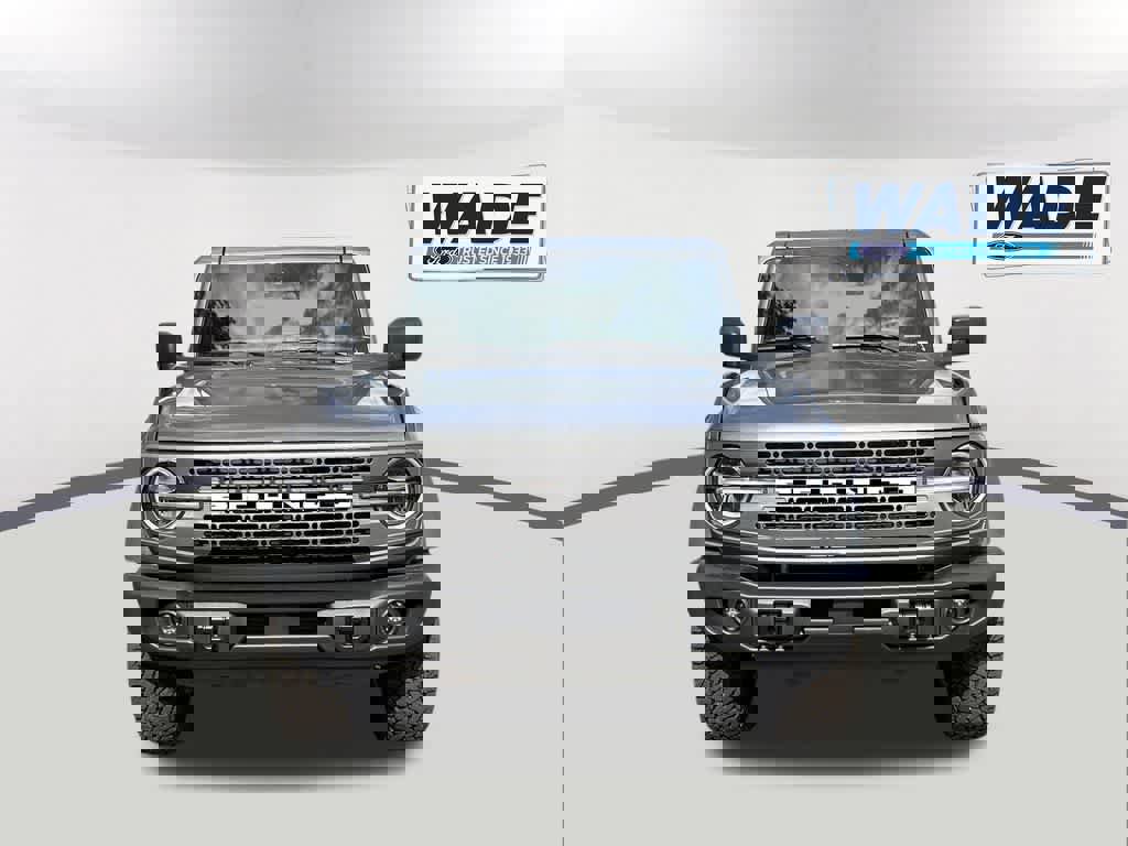 New 2025 Ford Bronco Badlands image 2