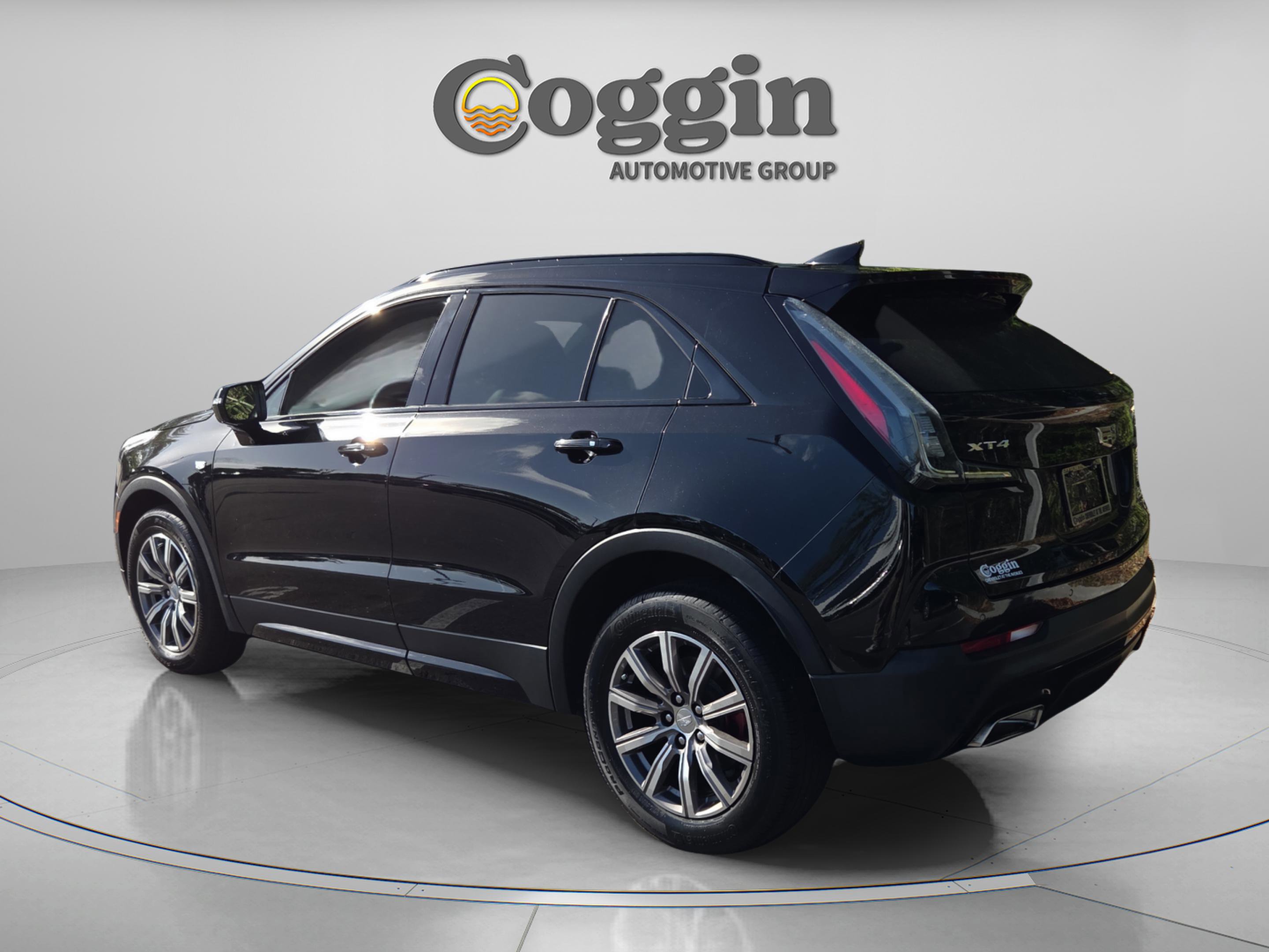 Used 2021 Cadillac XT4 Sport w/ Driver Awareness Package image 3