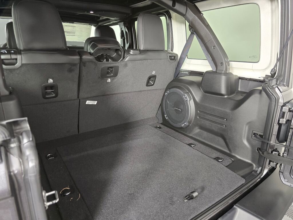 New 2025 Jeep Wrangler Unlimited Rubicon 392 image 14