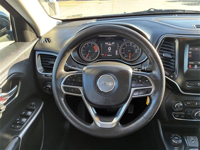 Used 2019 Jeep Cherokee Latitude w/ Popular Appearance Group image 17