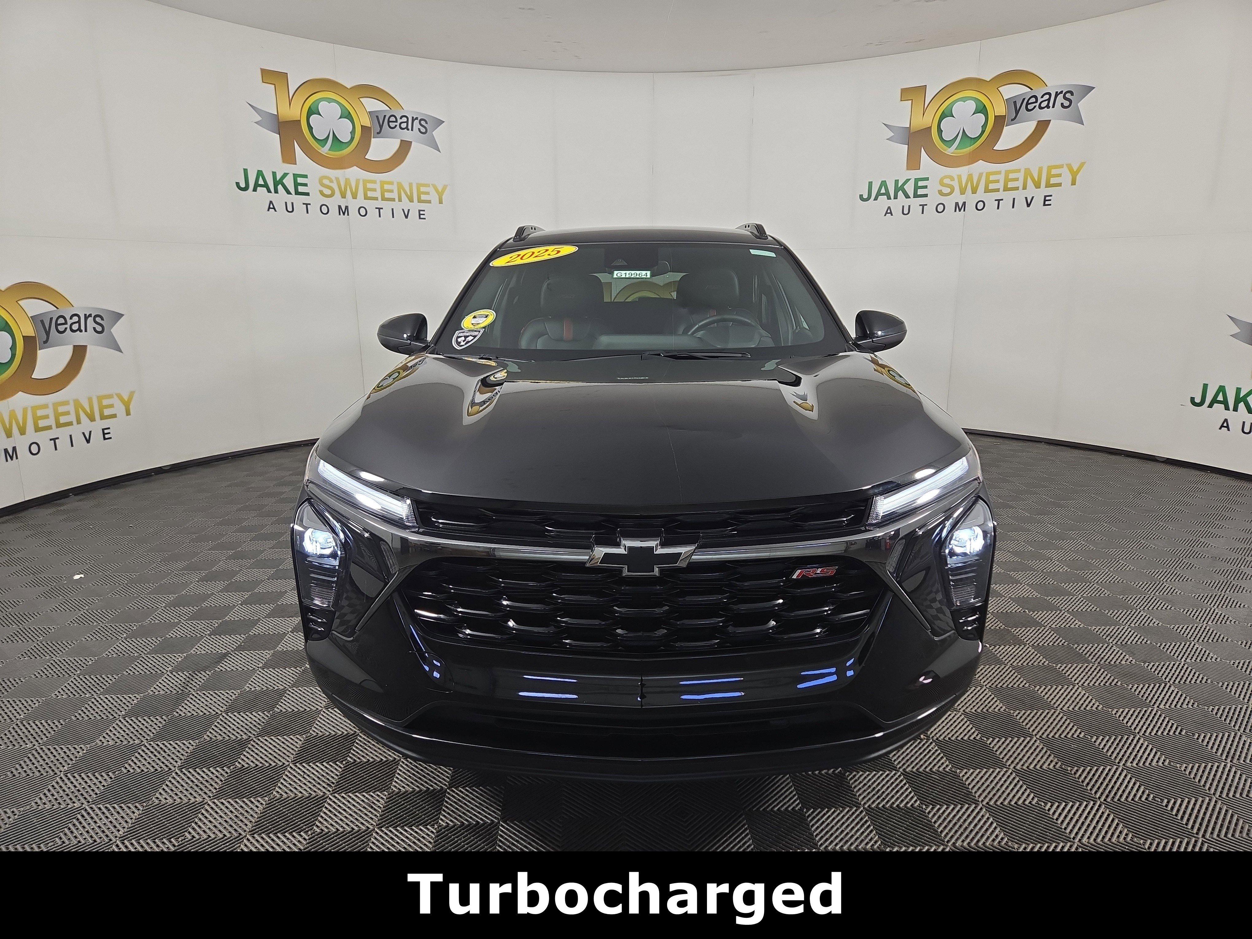 Certified 2025 Chevrolet Trax RS image 2