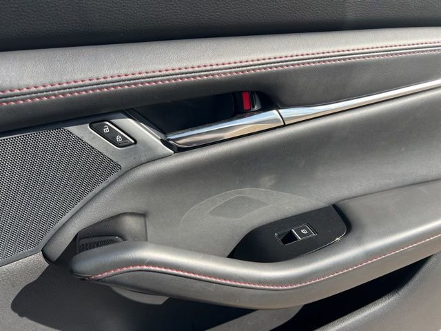 Used 2025 MAZDA MAZDA3 s image 29