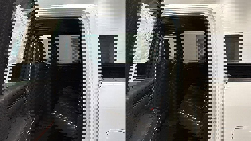 New 2026 GMC Sierra 2500 AT4X image 18