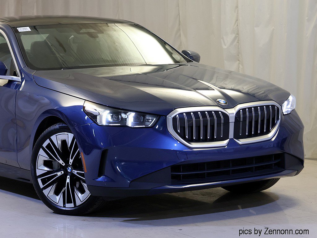 Certified 2025 BMW 540i xDrive image 2