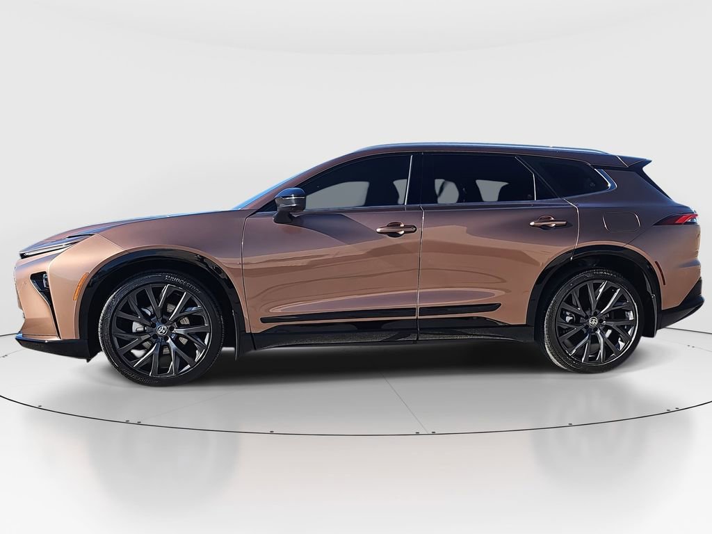 Certified 2025 Toyota Crown Signia image 8