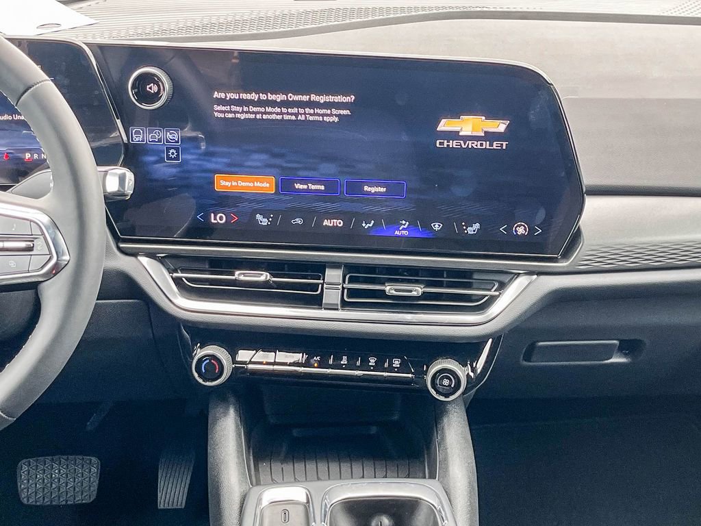 New 2026 Chevrolet Equinox EV LT image 12