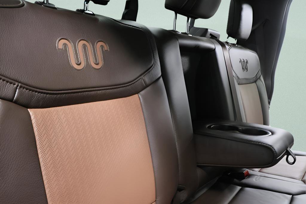 Used 2025 Ford F450 King Ranch AWD/4WD image 30