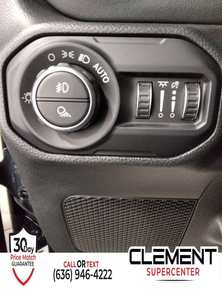 Used 2021 Jeep Gladiator Overland image 15