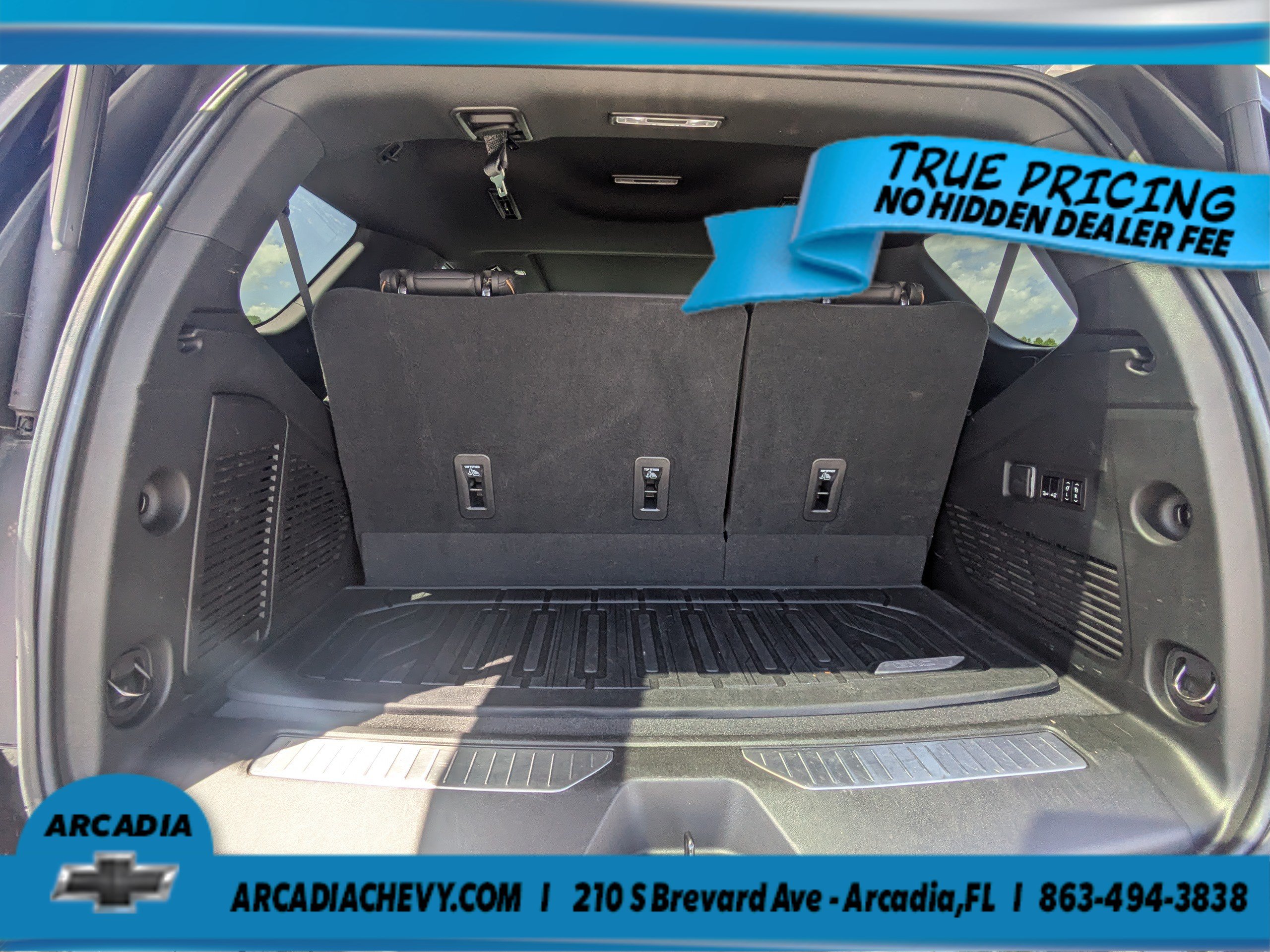 Used 2023 GMC Yukon AT4 AWD/4WD image 13