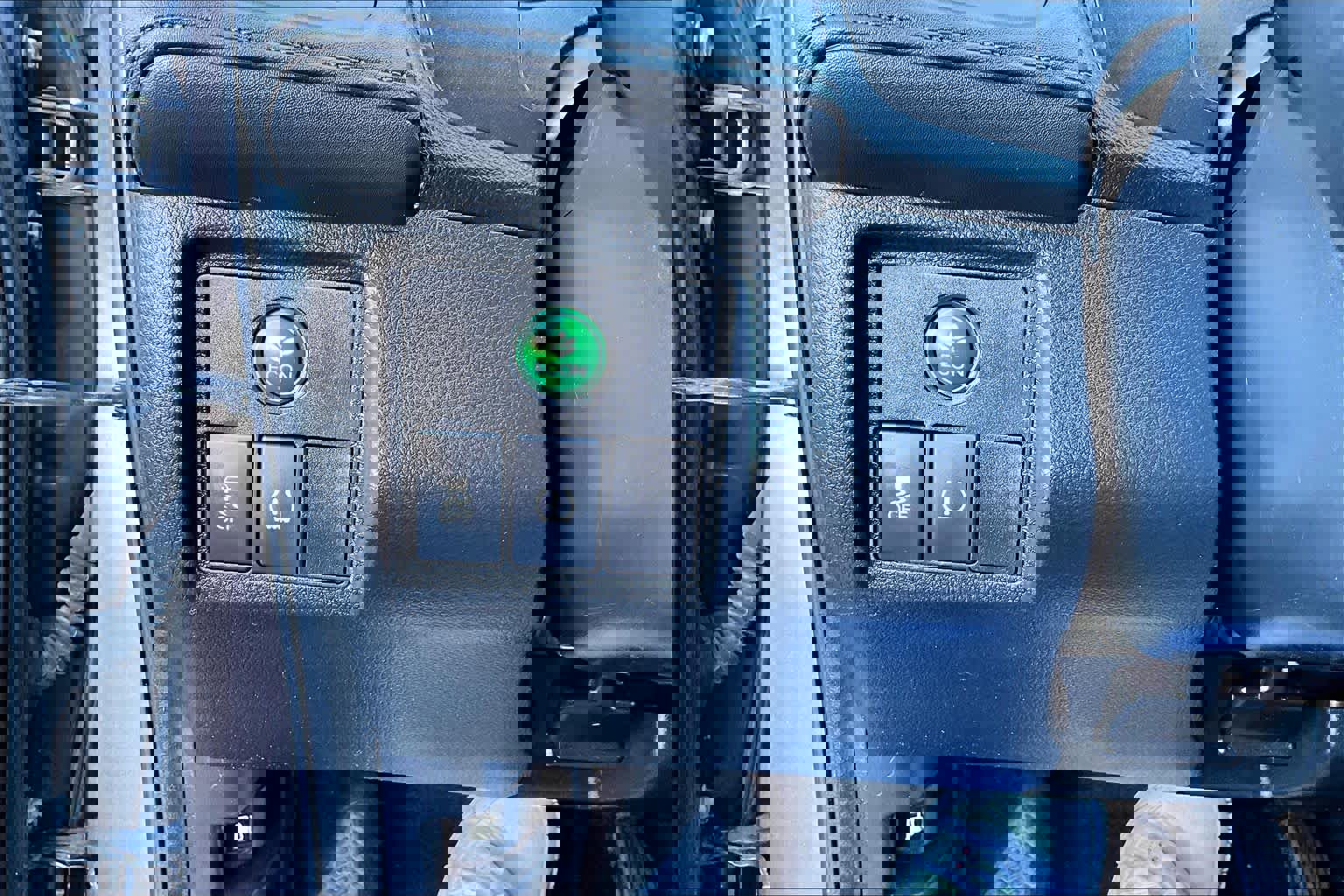 Used 2016 Honda HR-V EX-L image 32