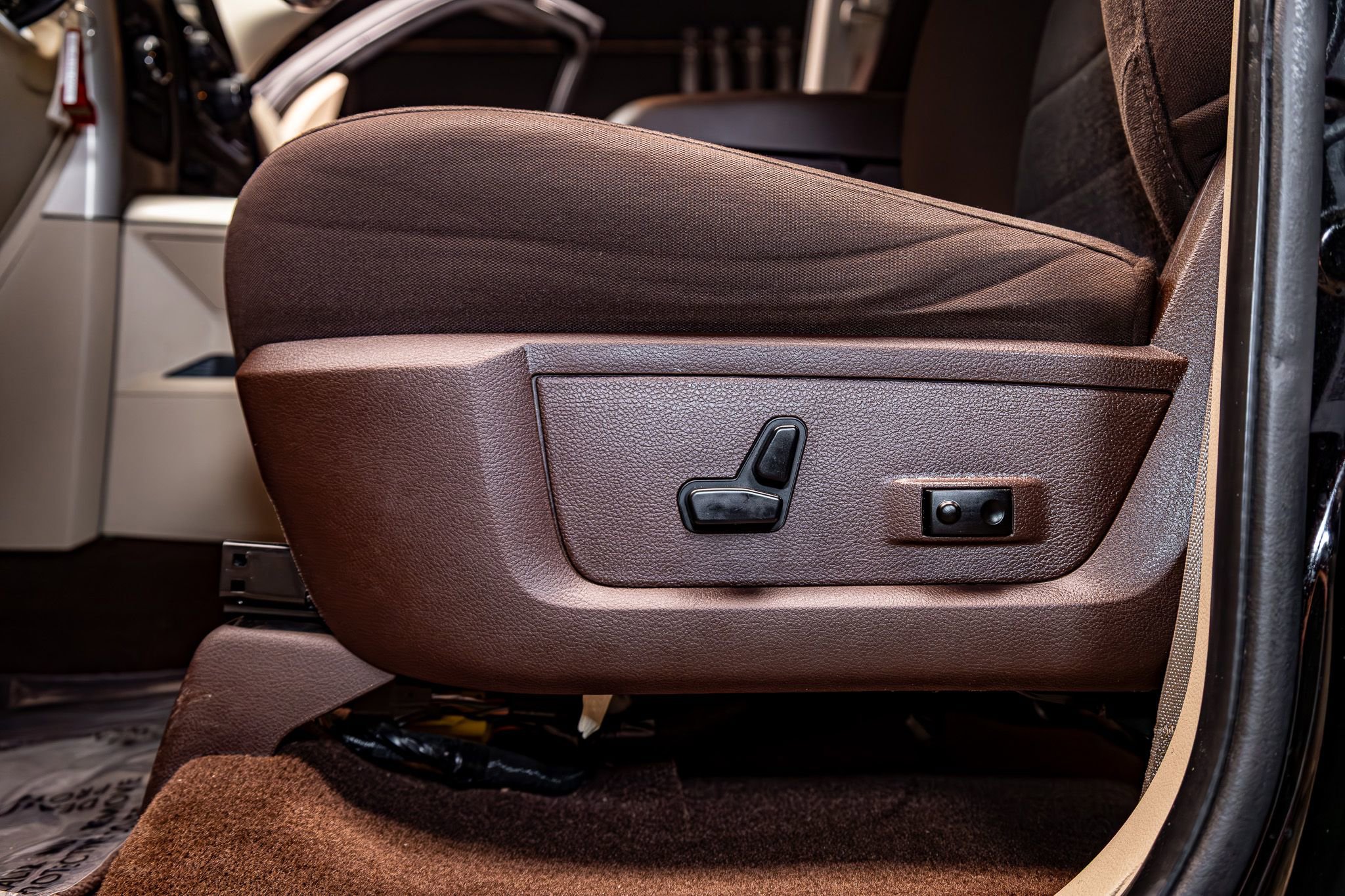 Used 2015 RAM 3500 Big Horn image 19