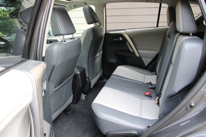 Used 2013 Toyota RAV4 Limited image 15