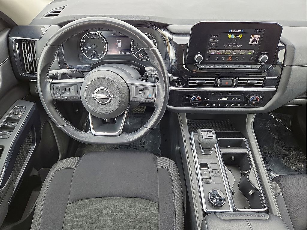 Used 2025 Nissan Pathfinder SV AWD/4WD image 19