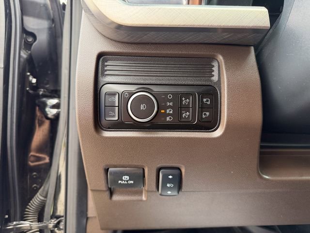 Used 2025 Ford F250 King Ranch AWD/4WD image 8