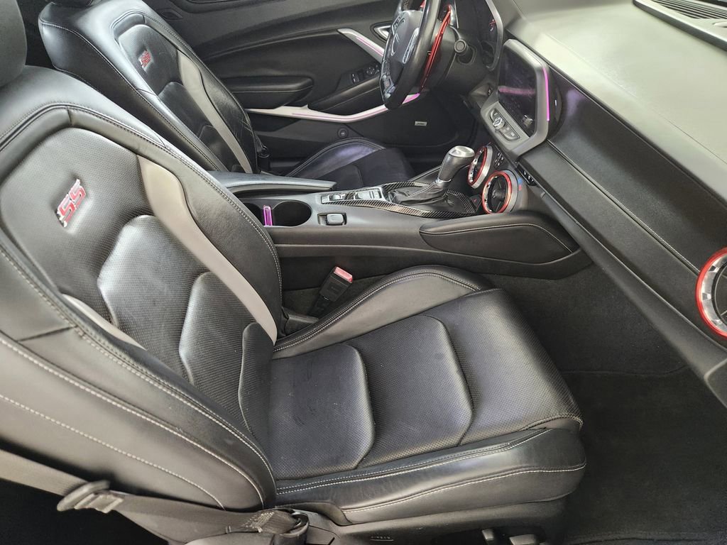 Used 2019 Chevrolet Camaro SS RWD image 14