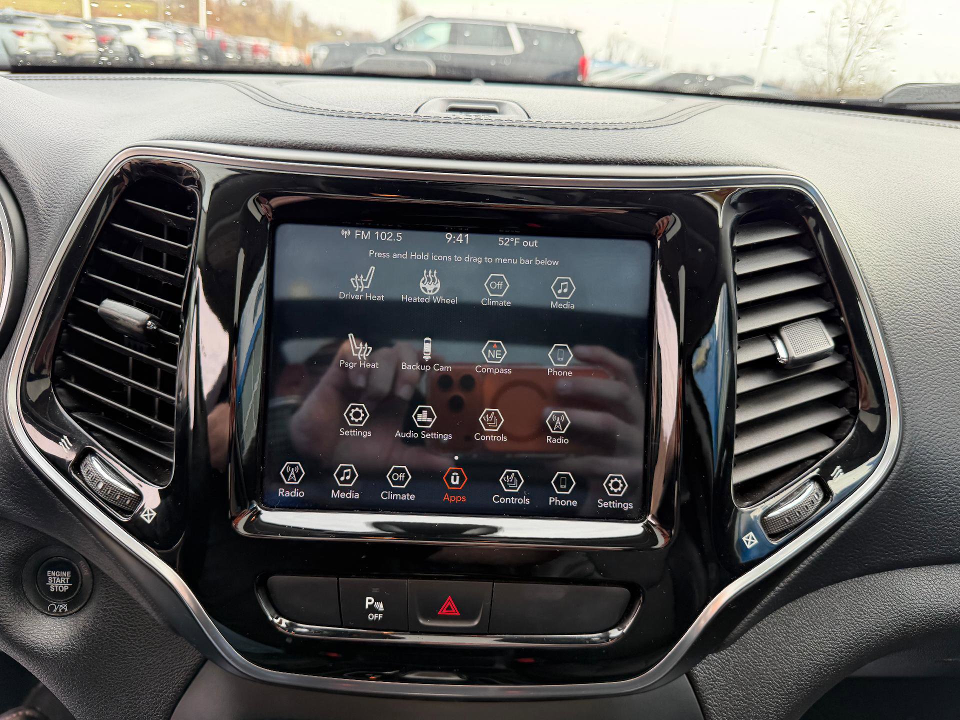 Used 2020 Jeep Cherokee Limited image 26