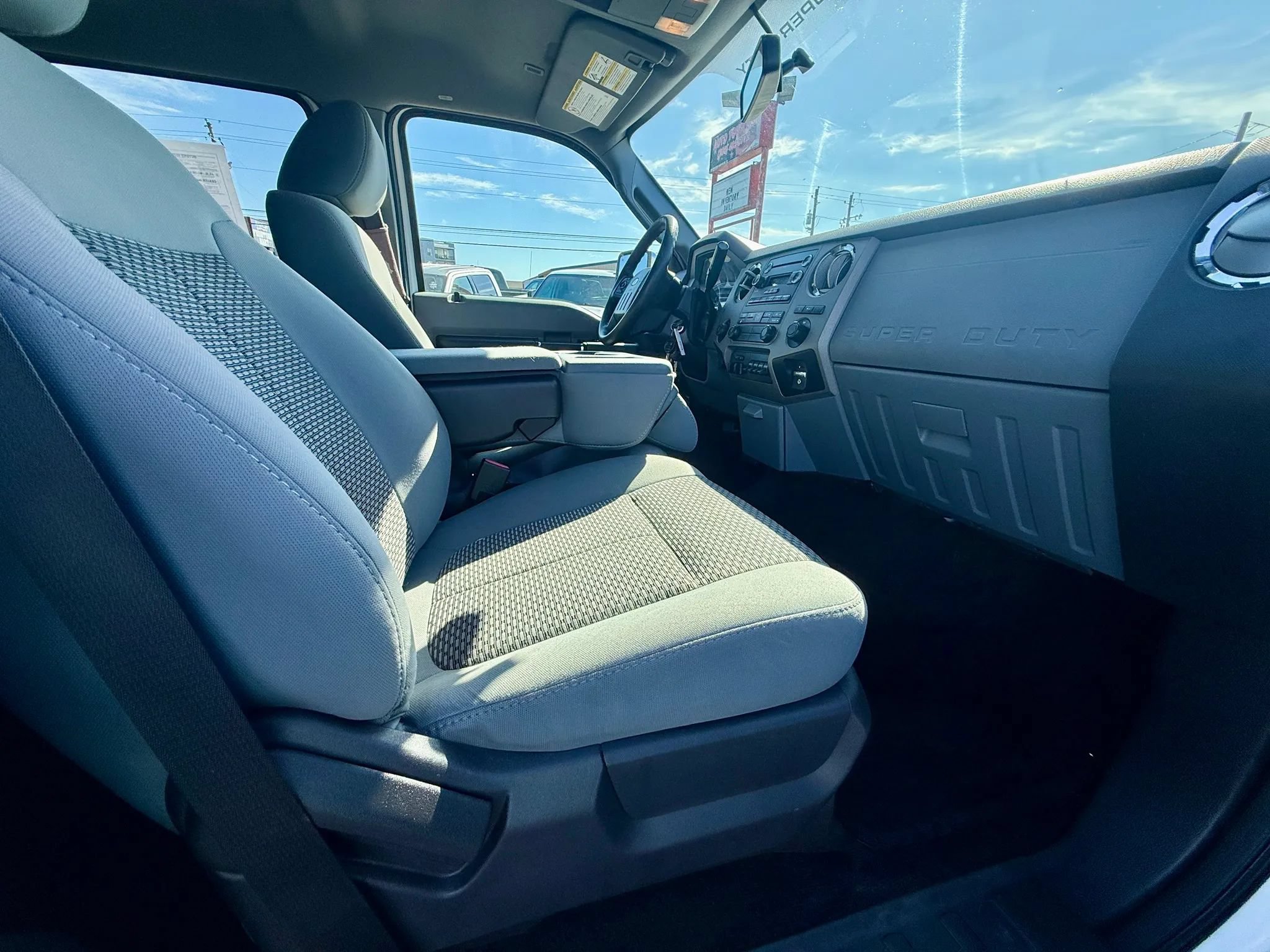 Used 2011 Ford F250 XLT w/ XLT Premium Pkg AWD/4WD image 17