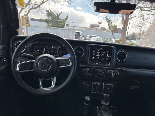 Used 2022 Jeep Wrangler Unlimited Sahara image 28
