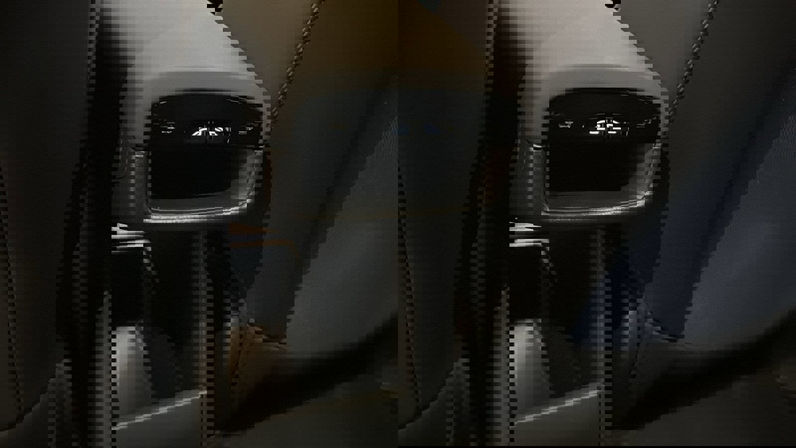 New 2026 Volvo EX30 Plus w/ Climate Package image 28