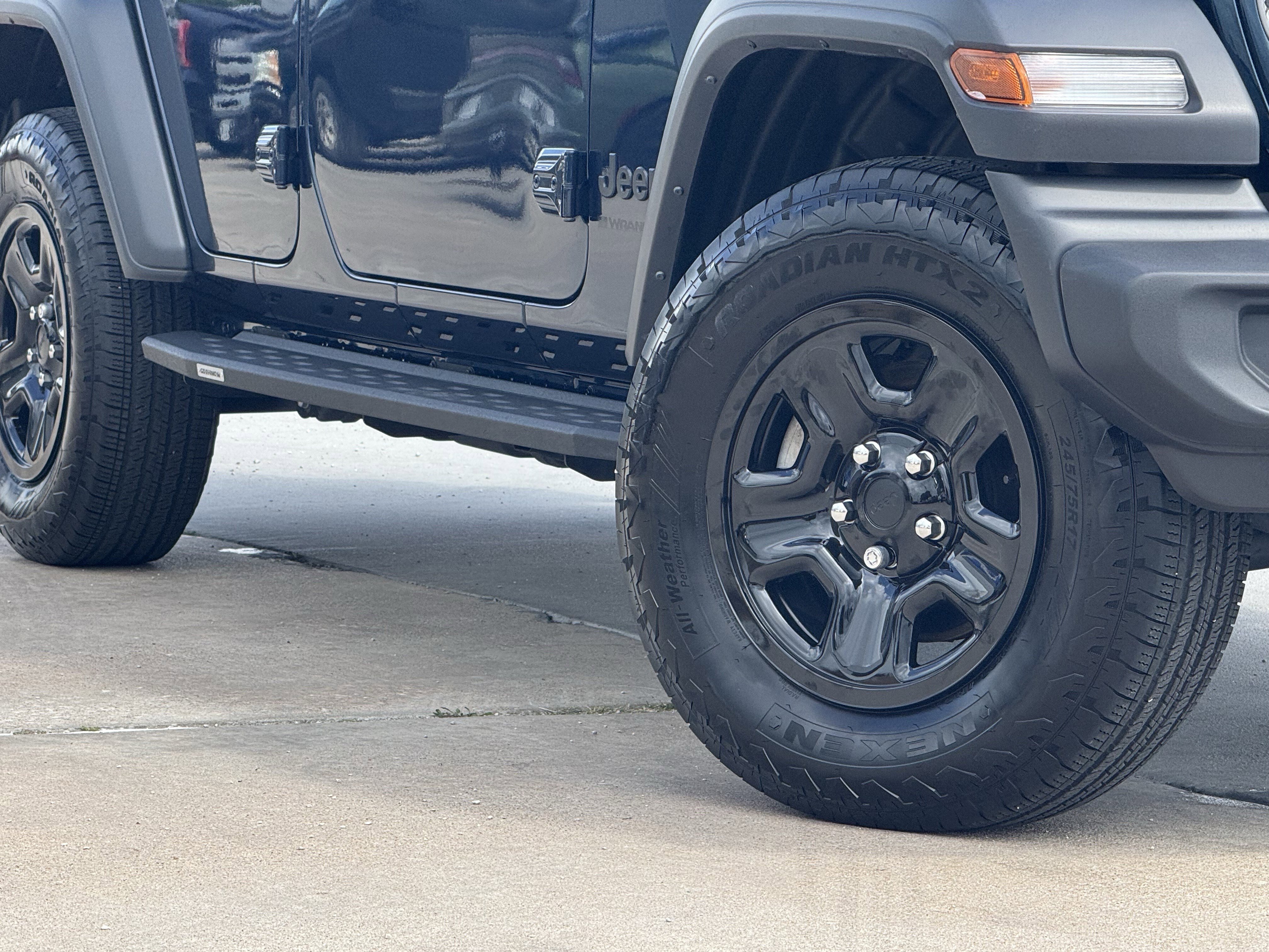 Used 2025 Jeep Wrangler Sport image 13