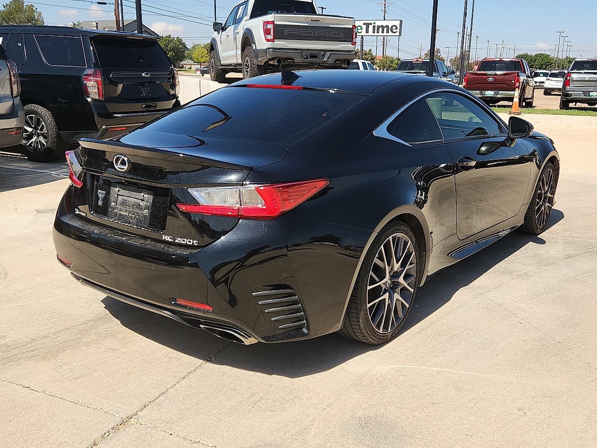 Used 2016 Lexus RC 200t RWD image 3