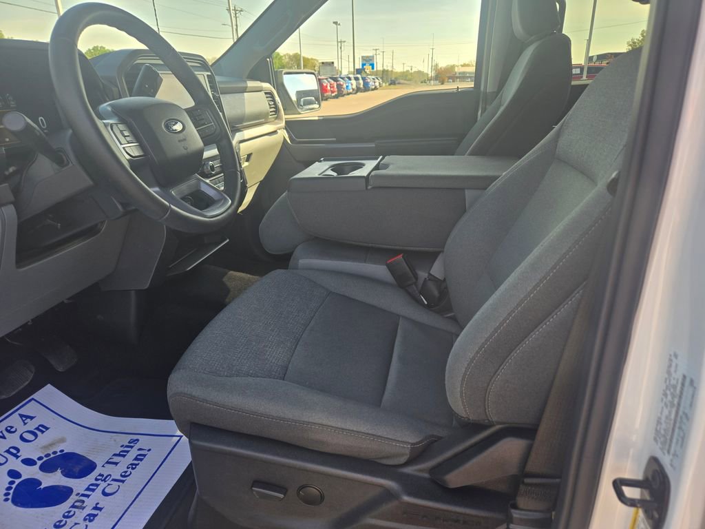 Used 2025 Ford F150 XLT w/ Equipment Group 301A Standard image 7
