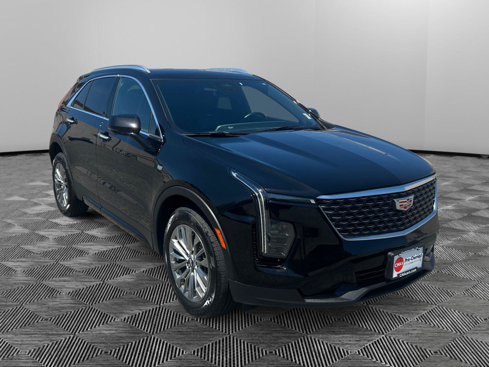 Used 2025 Cadillac XT4 Premium Luxury AWD/4WD image 7