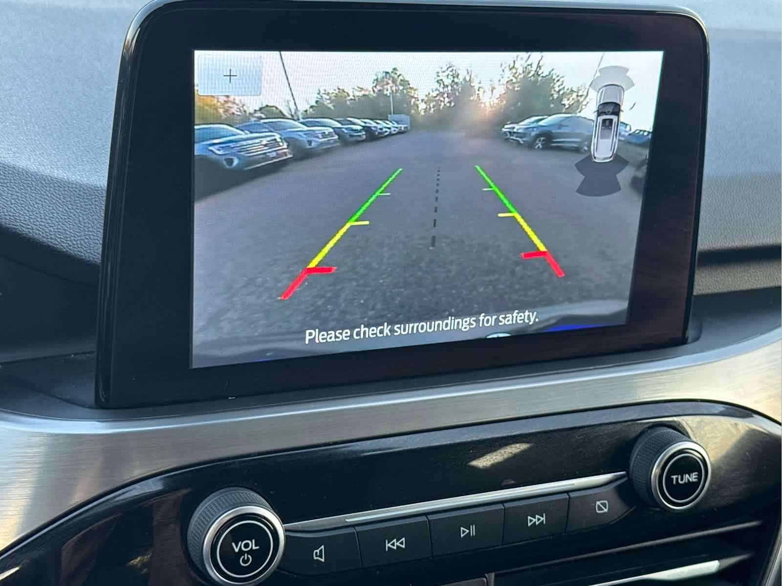 Used 2021 Ford Escape Titanium image 34