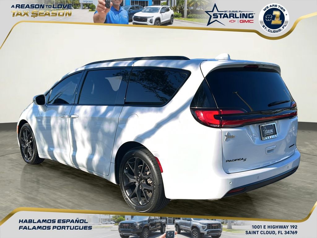 Used 2022 Chrysler Pacifica Limited w/ S Appearance Package image 4
