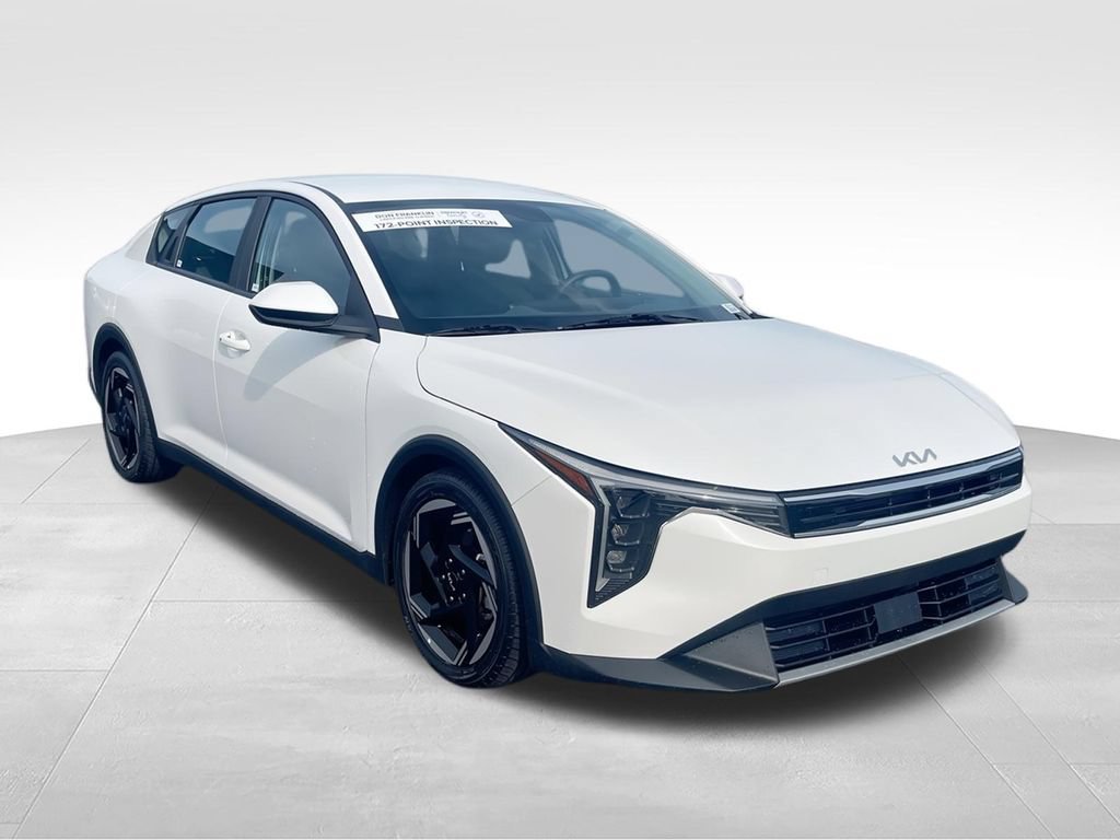 Used 2025 Kia K4 EX FWD image 2