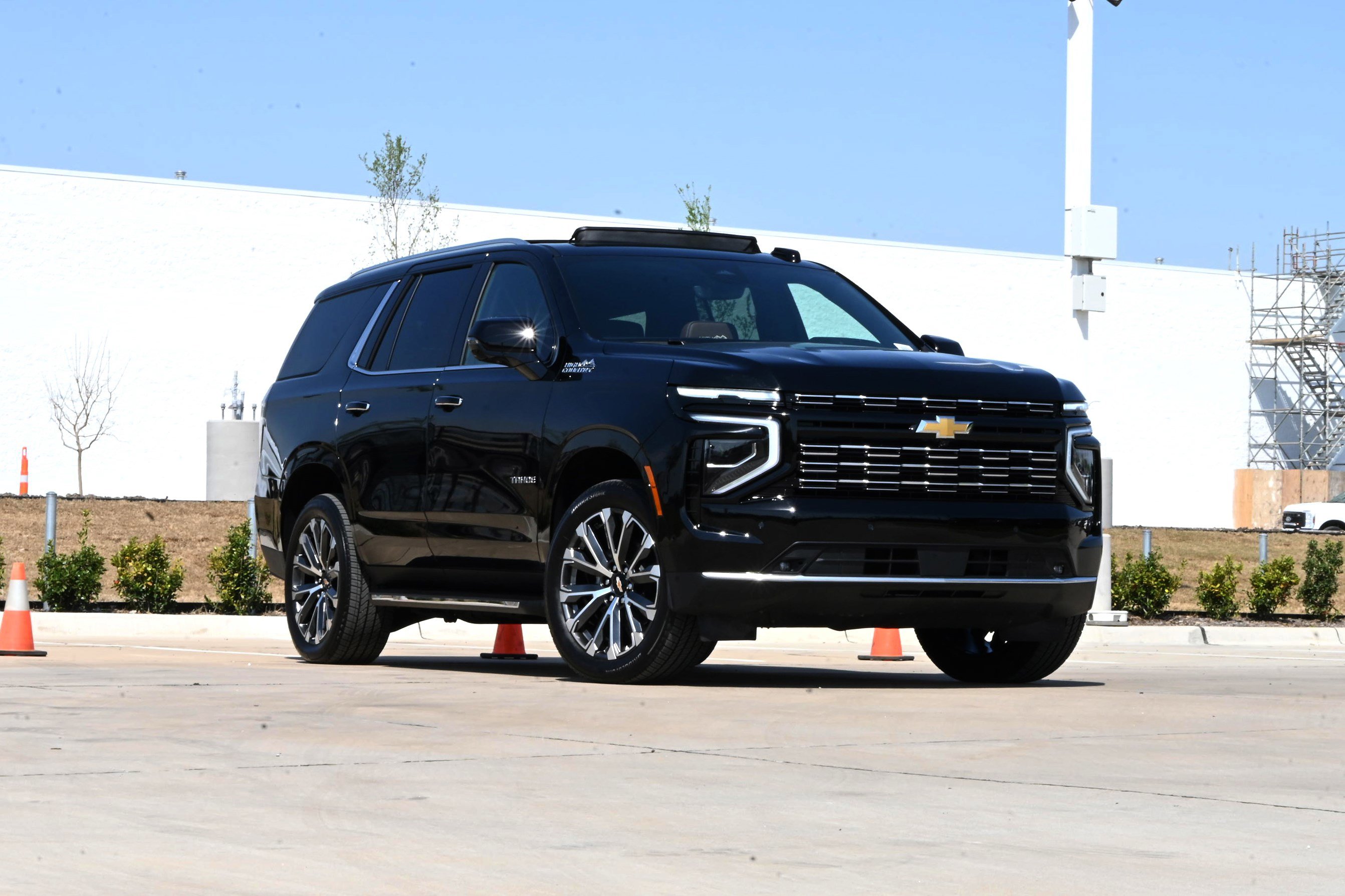 Used 2026 Chevrolet Tahoe High Country w/ Sun And Tow Package AWD/4WD image 2