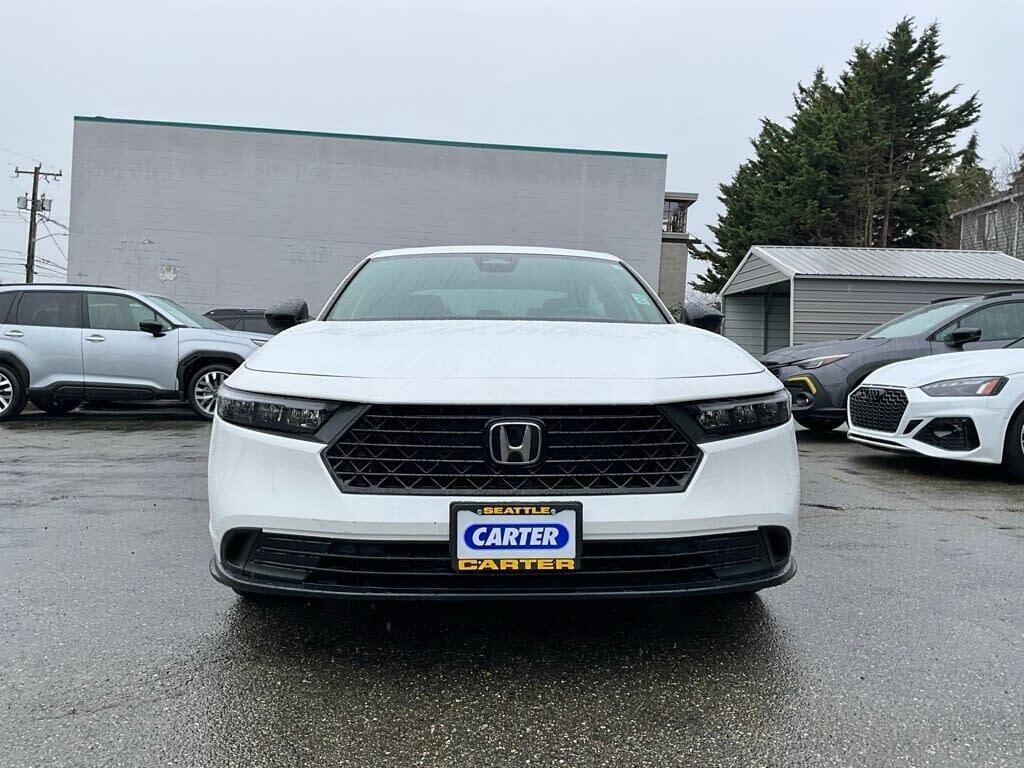 Used 2024 Honda Accord Sport image 3