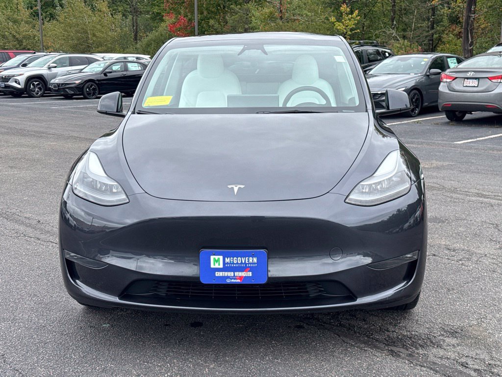 Used 2024 Tesla Model Y Long Range AWD/4WD image 2
