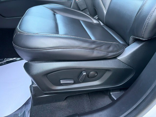 Used 2022 Ford Explorer XLT w/ Equipment Group 202A RWD image 8