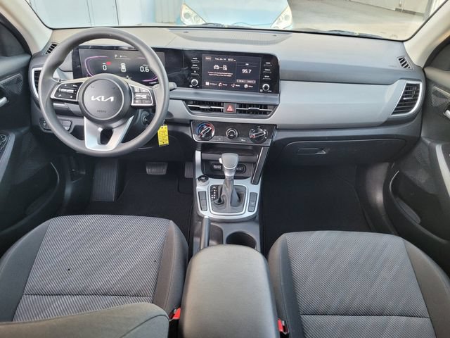 Certified 2026 Kia Seltos LX FWD image 17