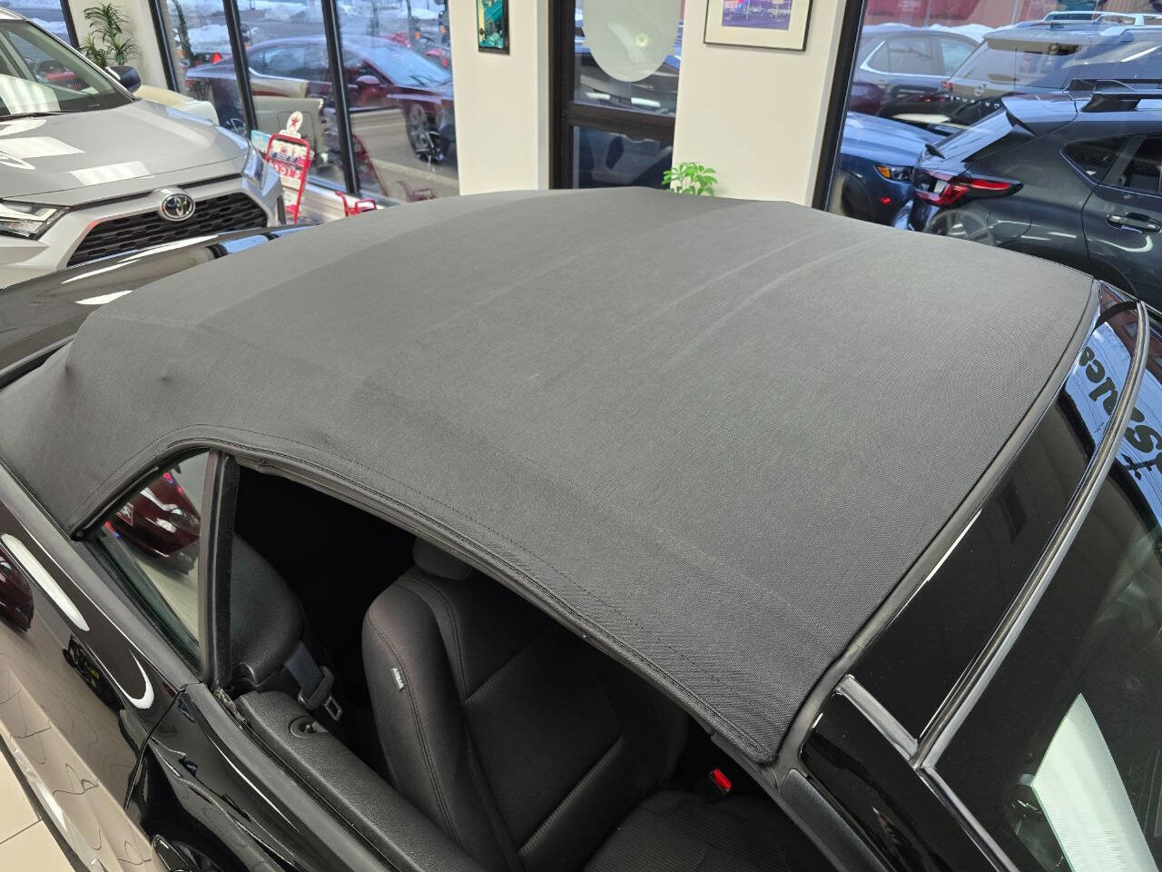 Used 2012 Ford Mustang Convertible image 22