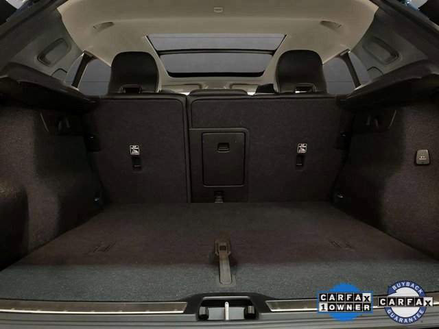 Used 2025 Volvo XC40 B5 Plus image 87