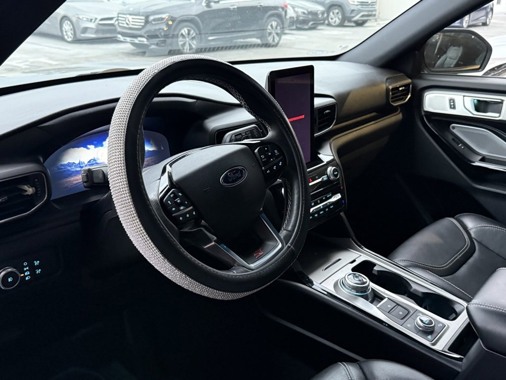 Used 2021 Ford Explorer ST w/ Equipment Group 401A image 2