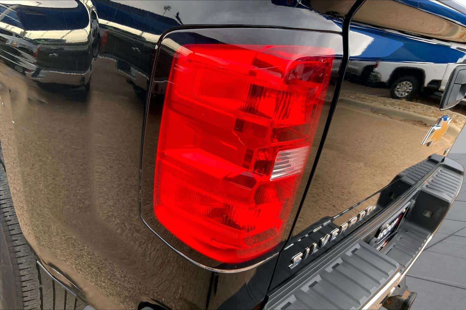 Used 2015 Chevrolet Silverado 2500 LTZ w/ LTZ Plus Package RWD image 28