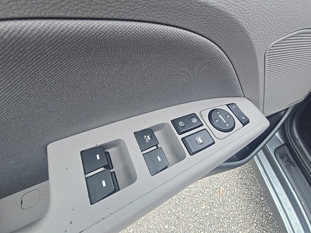 Used 2019 Hyundai Elantra Value Edition FWD image 11