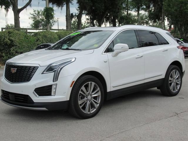 Used 2023 Cadillac XT5 Premium Luxury w/ Technology Package FWD image 3