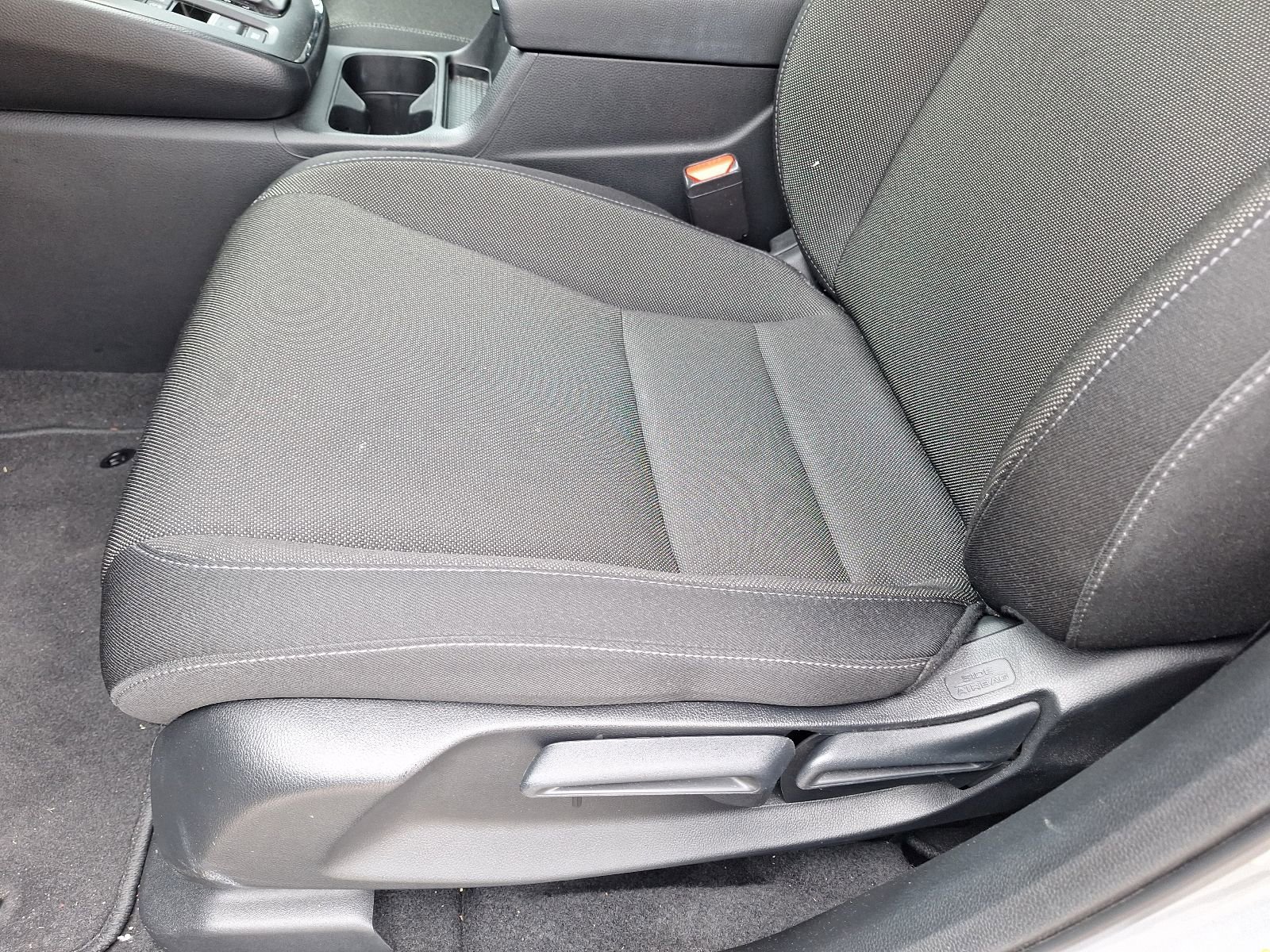 Used 2025 Honda CR-V LX image 14