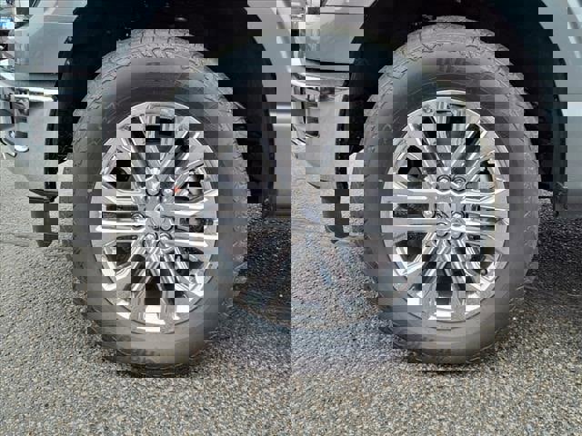 New 2025 Ford F150 Lariat w/ Equipment Group 501A Mid image 9