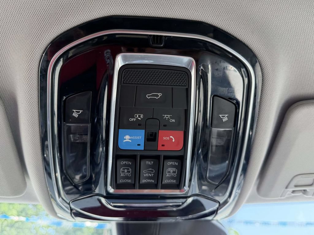 Certified 2021 Jeep Grand Cherokee L Overland w/ Luxury Tech Group IV AWD/4WD image 41
