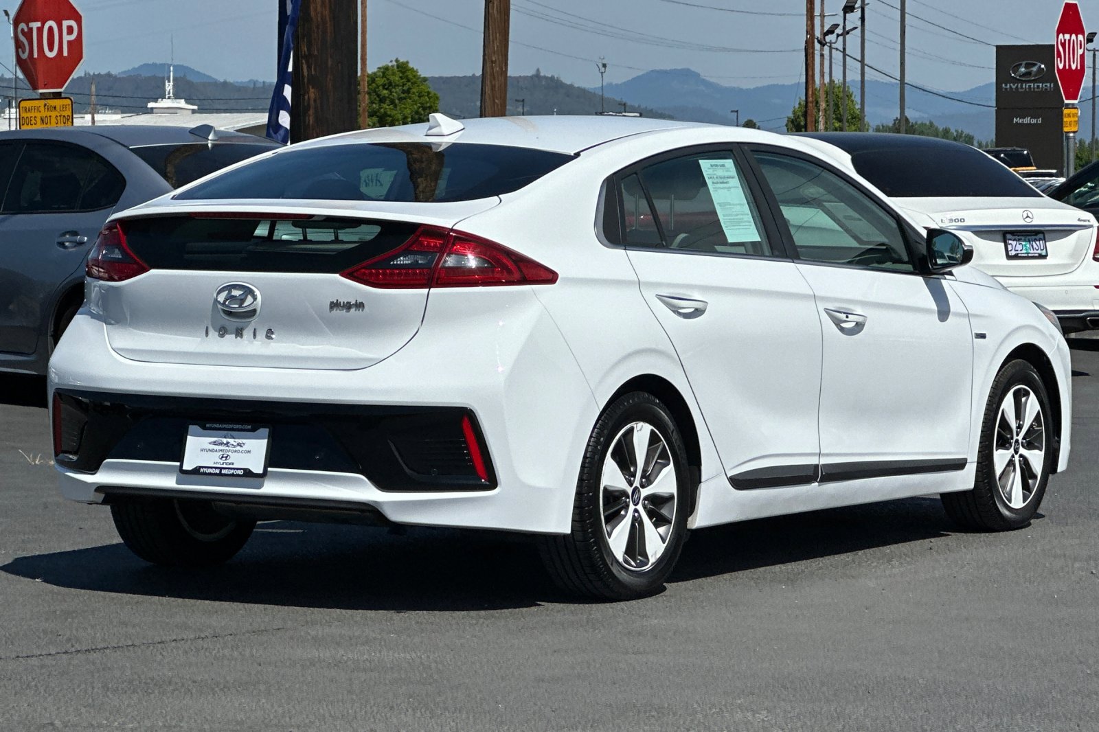 Used 2019 Hyundai Ioniq Limited w/ Ultimate Package 02 FWD image 4