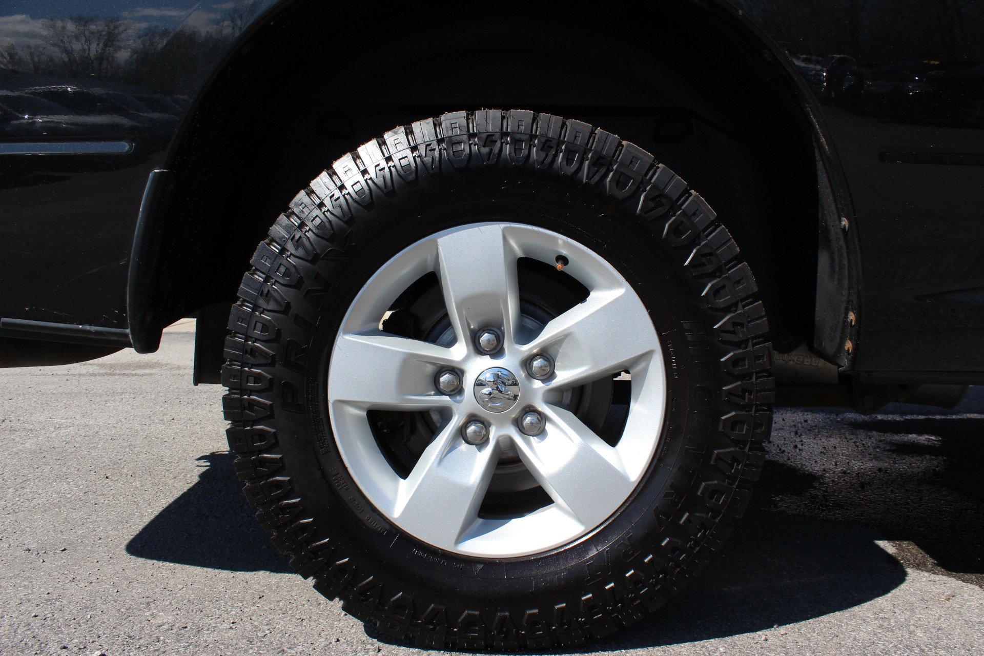 Used 2016 RAM 1500 ST w/ SXT Appearance Group AWD/4WD image 38