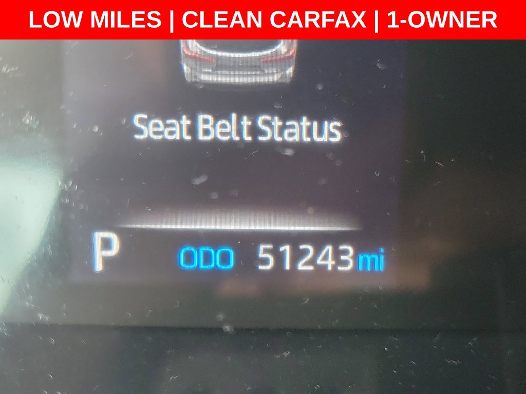 Used 2022 Toyota Highlander LE FWD image 3