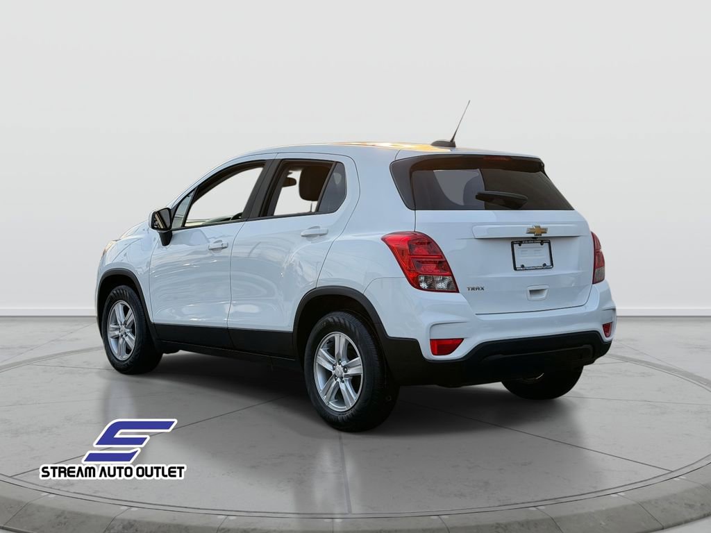 Used 2021 Chevrolet Trax LS w/ Tint and Cruise Package image 6