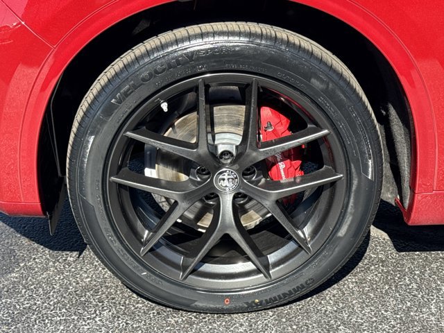 Used 2020 Alfa Romeo Stelvio Ti w/ Nero Edizione AWD/4WD image 15