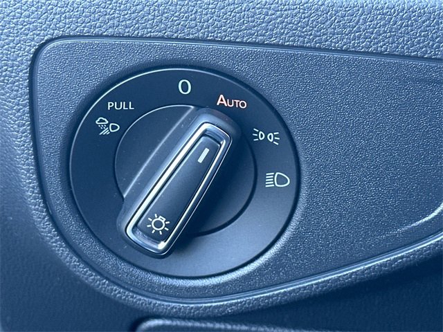 Used 2023 Volkswagen Atlas SE w/ Panoramic Sunroof Package image 27